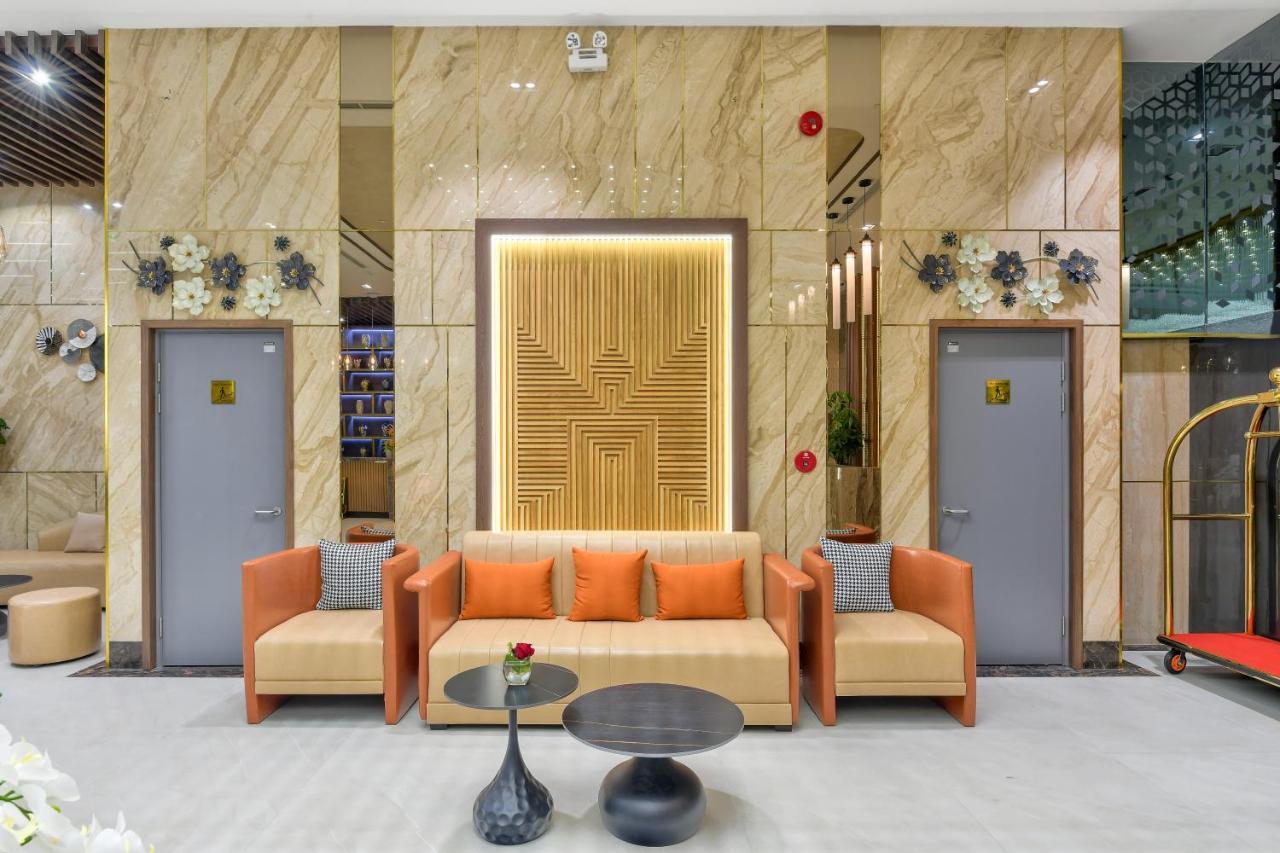 Maris Hotel Nha Trang Buitenkant foto